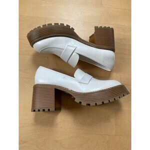 MIA Women Sz 9.5 "Dalilah" Platform Lug Sole Loafer White - Flaw markings